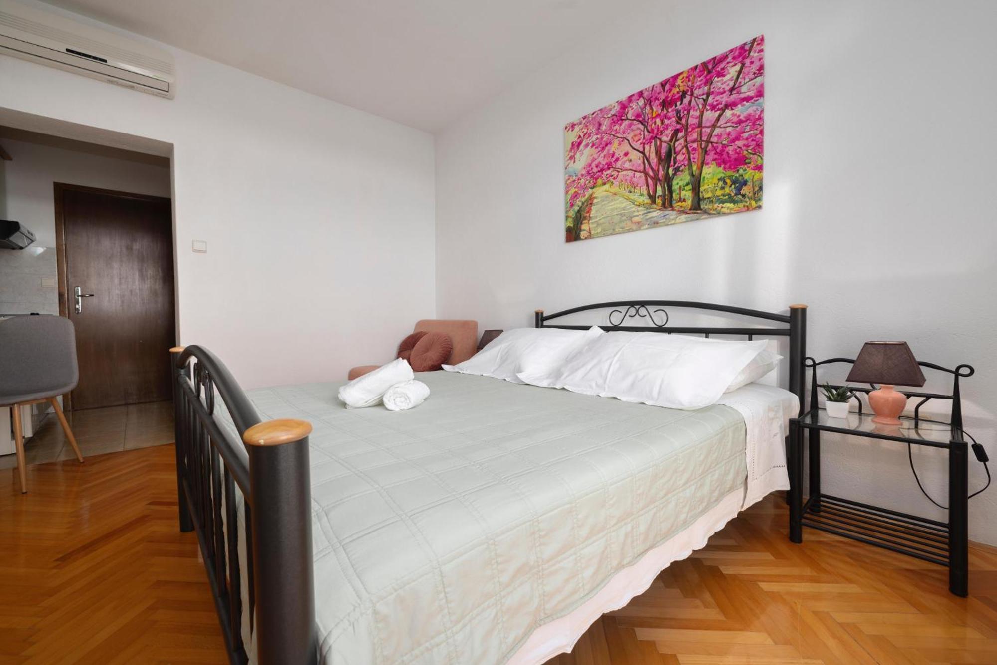 Apartments Niki Brela Eksteriør billede